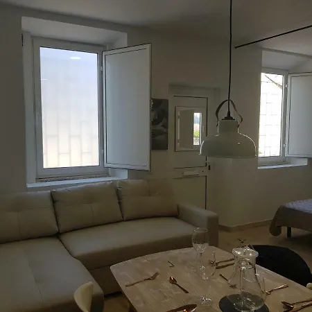 Casa Grou * Setúbal